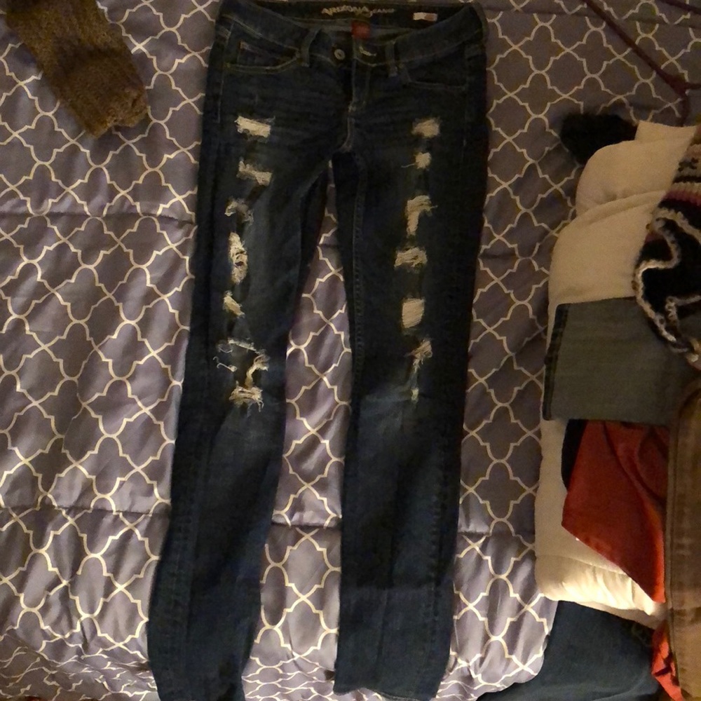 Skinny jeans ripped